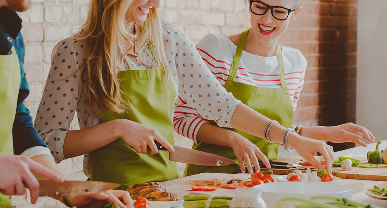 italian-spoon-aprons
